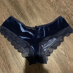 NWOT Victoria’s Secret bottoms